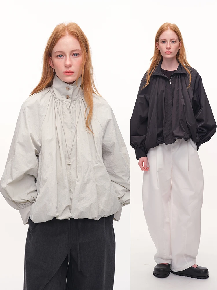 UMILAB Wind Dance Texture Sensation Pleated Textured Shape Outerwear C1017 Casual Style Loose Fit Long Sleeve Nylon Jacket
UMILAB Wind Dance Texture Sensation Pleated Textured Shape Outerwear C1017 Casual Style Loose Fit Long Sleeve Nylon Jacket