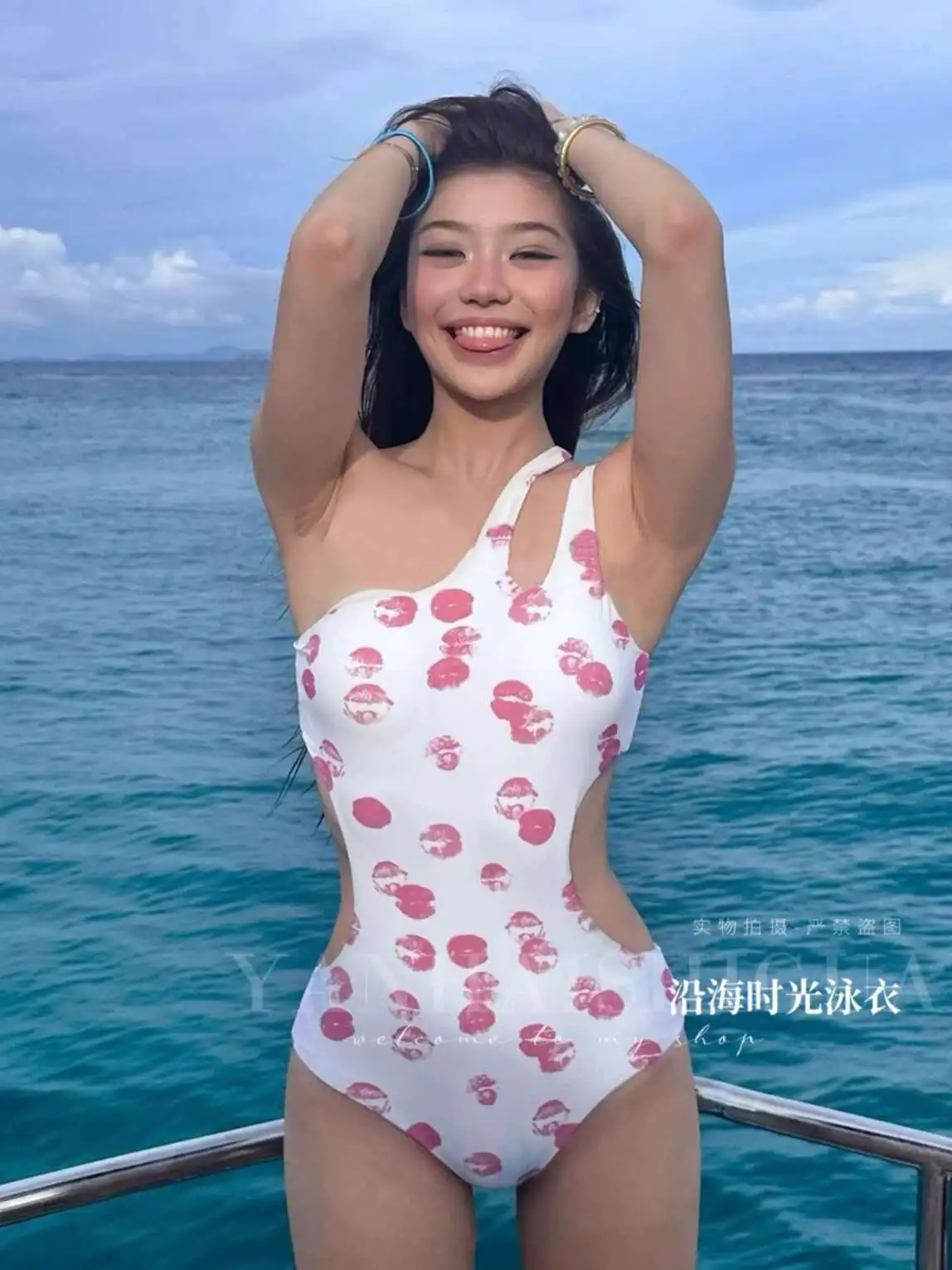Swimsuit Women's One-piece Triangle Shoulder Sexy Bikini With Small Chest Gathered To Show Off Slimming And Cover The Belly Hot
Swimsuit Women's One-piece Triangle Shoulder Sexy Bikini With Small Chest Gathered To Show Off Slimming And Cover The Belly Hot