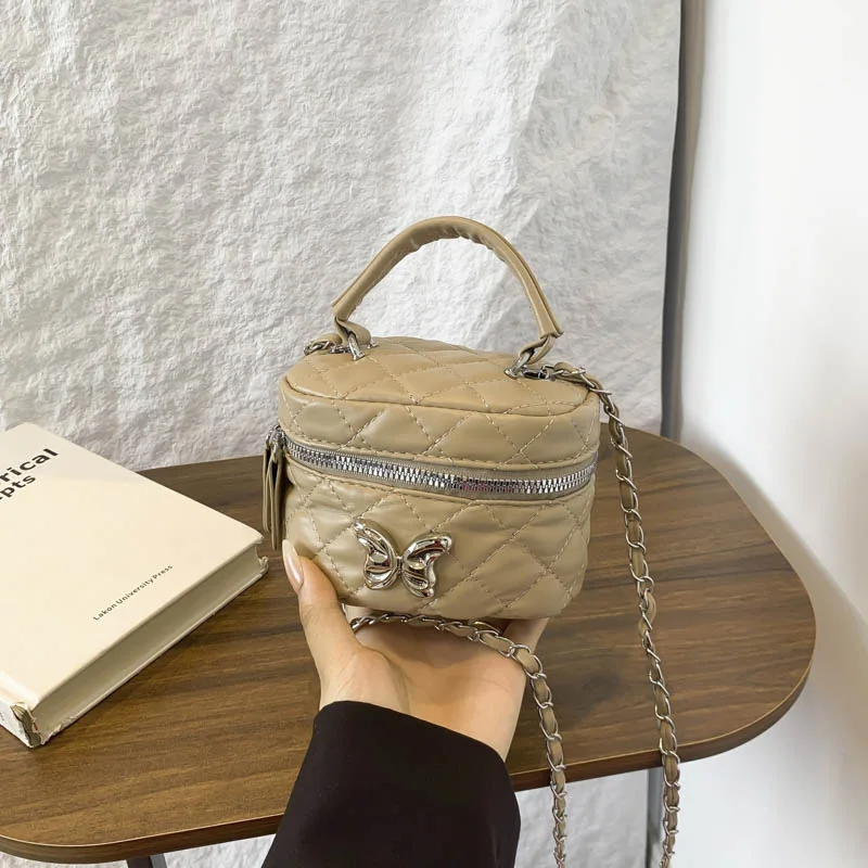 2025 Women's Mini Butterfly Embroidered Crossbody Bag Chic Designer Purse Luxury Evening Clutch Lipstick Holder Shoulder Bag
2025 Women's Mini Butterfly Embroidered Crossbody Bag Chic Designer Purse Luxury Evening Clutch Lipstick Holder Shoulder Bag