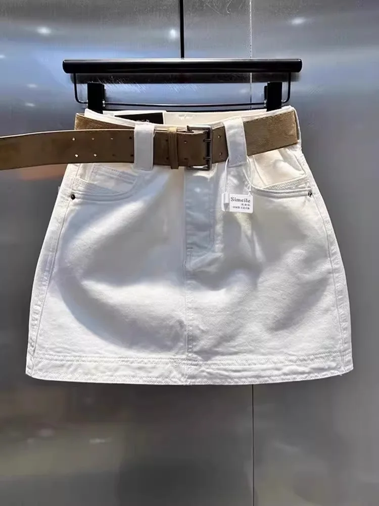 White Denim Embroidered Letter High Waist Slimming ort Skirt Spring Summer New Arrival A-Line Cotton Blend Women's Skirt
White Denim Embroidered Letter High Waist Slimming ort Skirt Spring Summer New Arrival A-Line Cotton Blend Women's Skirt