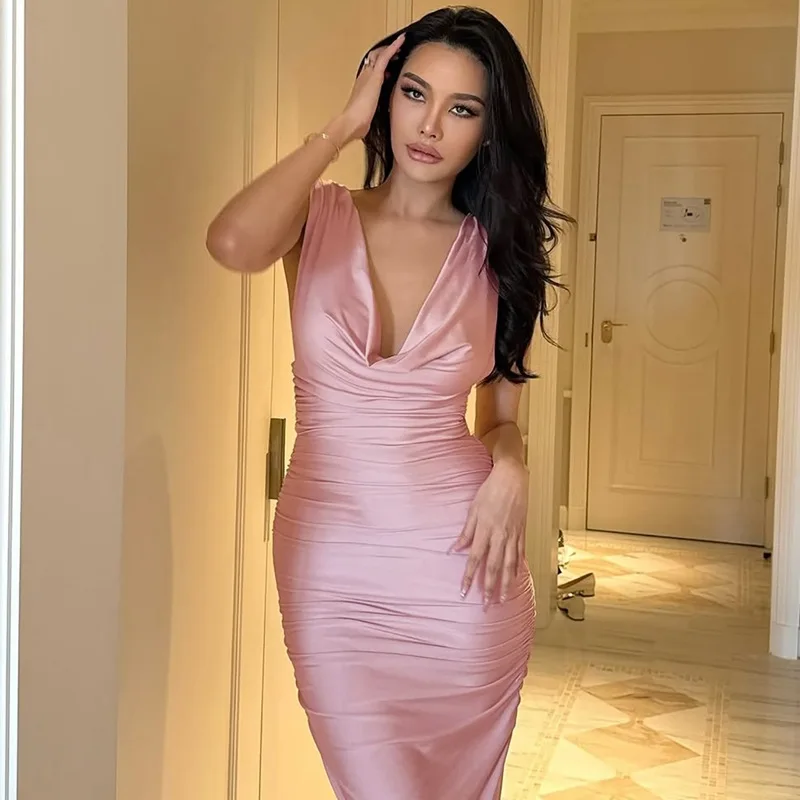 Women's clothing 2025 summer temperament niche backless hollow pleated slit dress women's club clothing Vestidos
Women's clothing 2025 summer temperament niche backless hollow pleated slit dress women's club clothing Vestidos