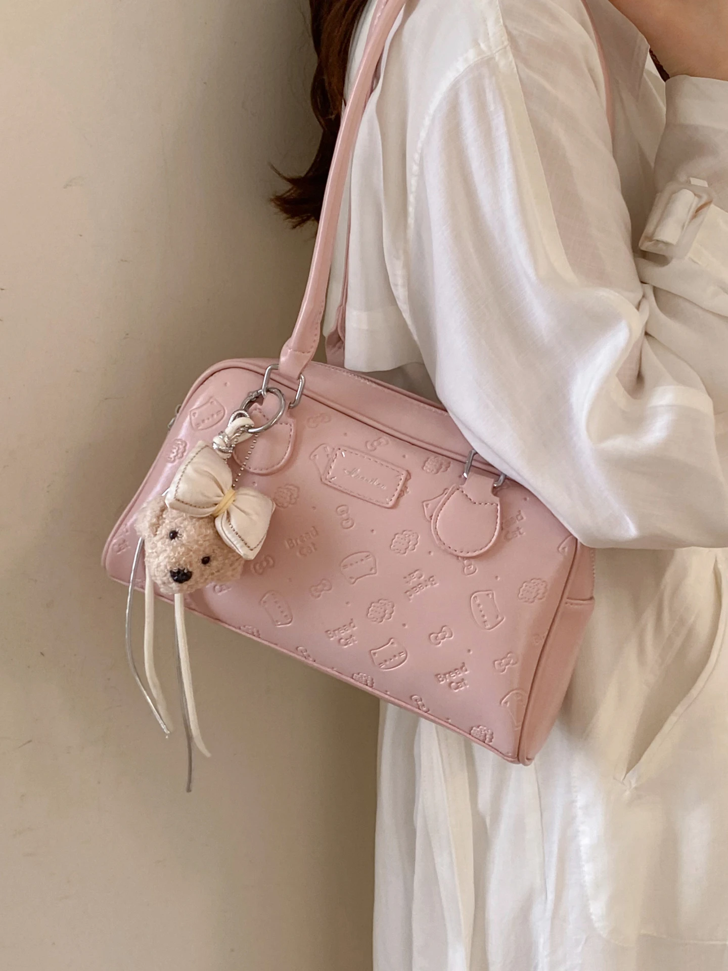 Fashionable Commuter Underarm Bag Women's Handbag Stylish Shoulder Bag Spring Summer Trendy Bag Large Capacity PU Leather
Fashionable Commuter Underarm Bag Women's Handbag Stylish Shoulder Bag Spring Summer Trendy Bag Large Capacity PU Leather