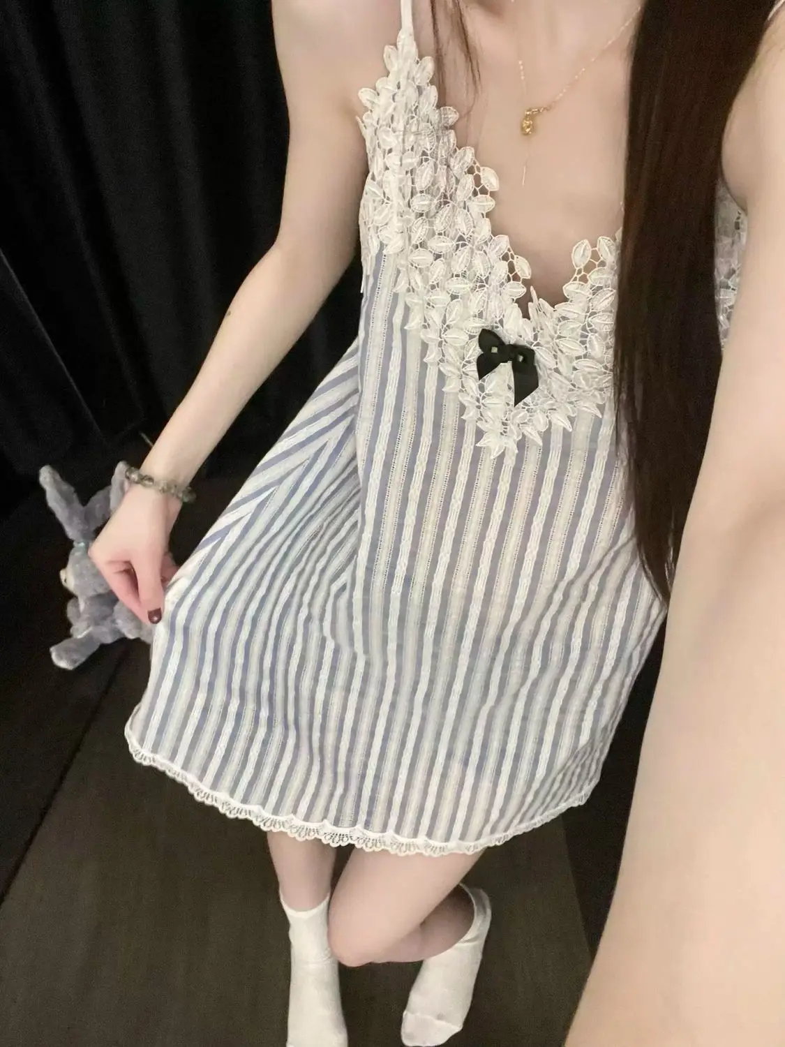 Fresh Striped Bow Nightdress Women's Summer Thin Sexy Loungewear Suspender Skirt with Chest Pad
Fresh Striped Bow Nightdress Women's Summer Thin Sexy Loungewear Suspender Skirt with Chest Pad