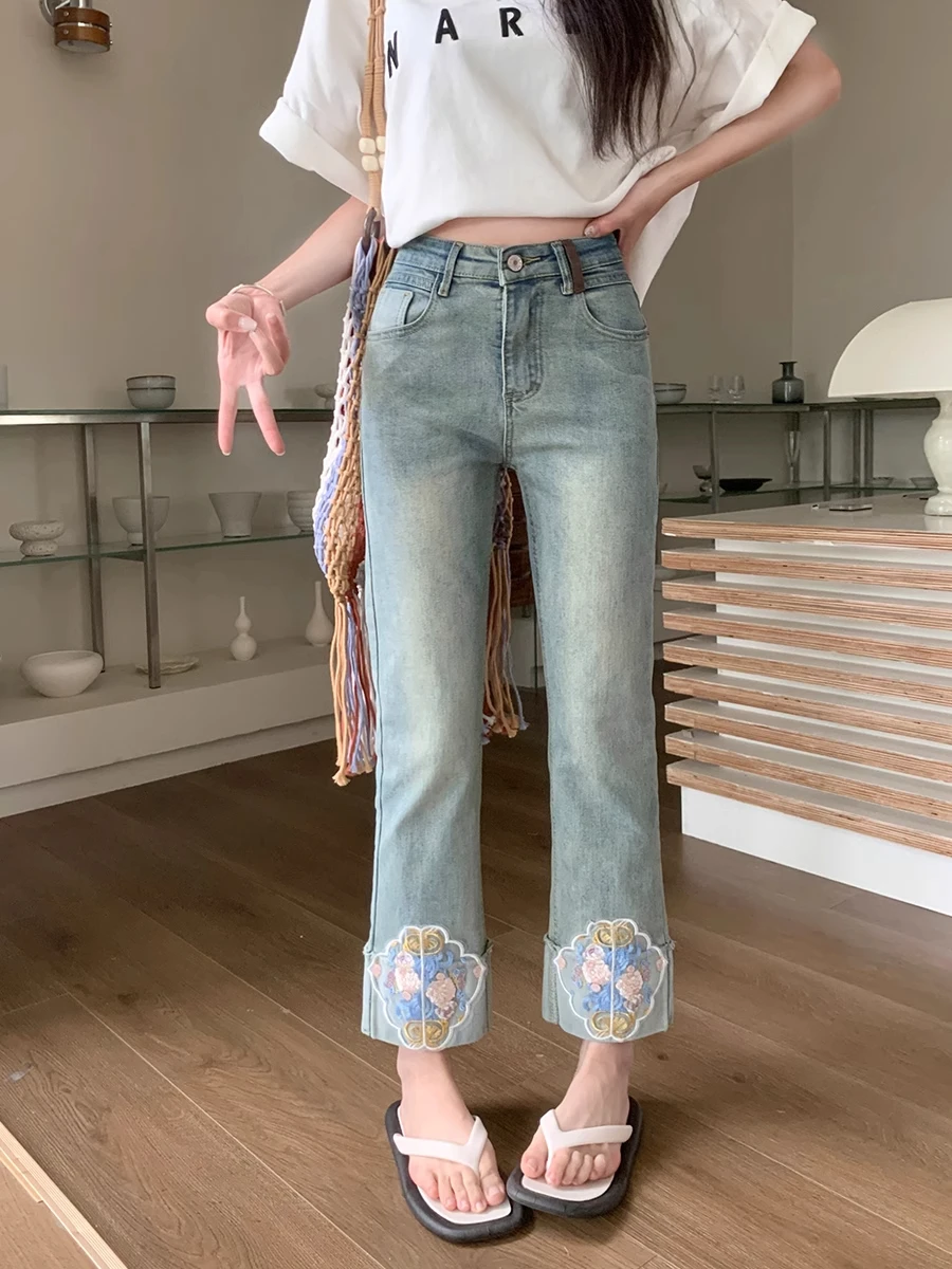 New Chinese Style Embroidered Retro High Waist Slim Fit Straight Leg Denim Jeans Women's Spring Autumn New Model Elastic Ciga...
New Chinese Style Embroidered Retro High Waist Slim Fit Straight Leg Denim Jeans Women's Spring Autumn New Model Elastic Ciga...