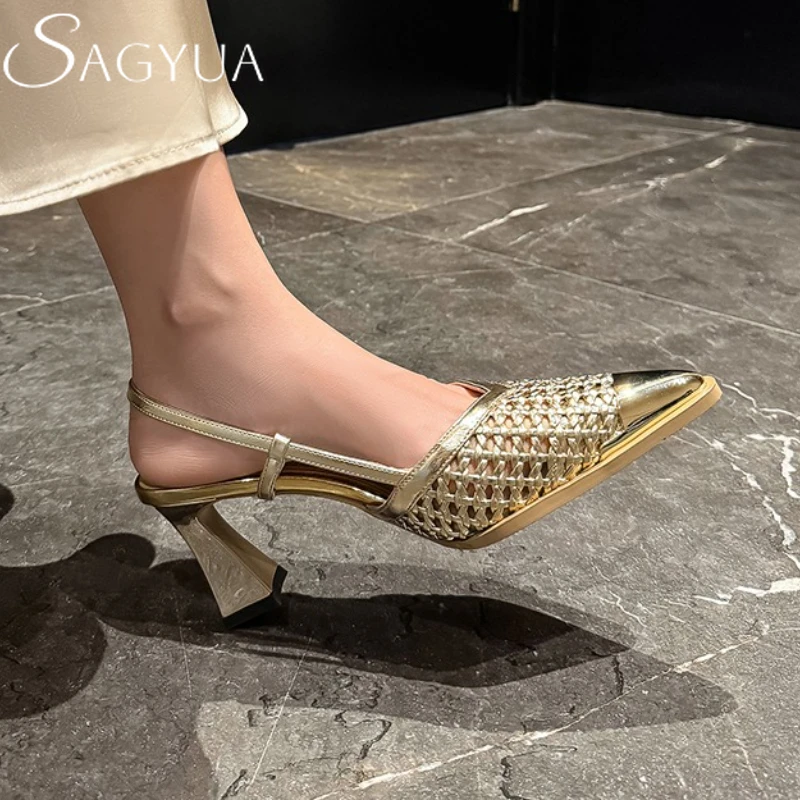 Sexy Women High Heels Sandals Mesh Pointed Toe Heeled Shoes Designer New 2025 Summer Party Slippers Weave Woman Chunky Pumps
Sexy Women High Heels Sandals Mesh Pointed Toe Heeled Shoes Designer New 2025 Summer Party Slippers Weave Woman Chunky Pumps