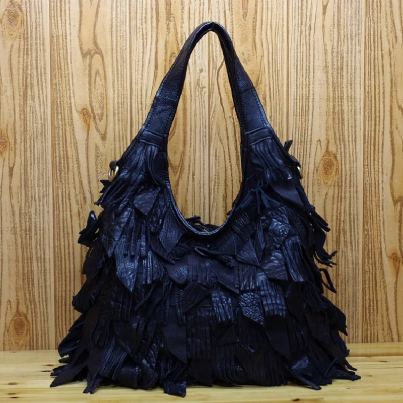 Casual Leather Shoulder Bag New Style Large Capacity Single Strap Women's Handbag Soft Leather Tassel Design Commuter Bag
Casual Leather Shoulder Bag New Style Large Capacity Single Strap Women's Handbag Soft Leather Tassel Design Commuter Bag