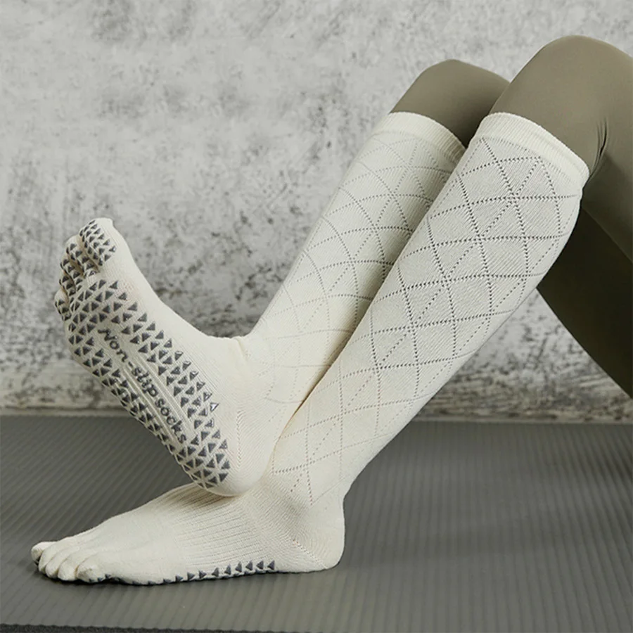 Yoga socks, anti slip long tube five finger socks, mid tube sports socks, Pilates socks, children's spring and autumn fitness
Yoga socks, anti slip long tube five finger socks, mid tube sports socks, Pilates socks, children's spring and autumn fitness