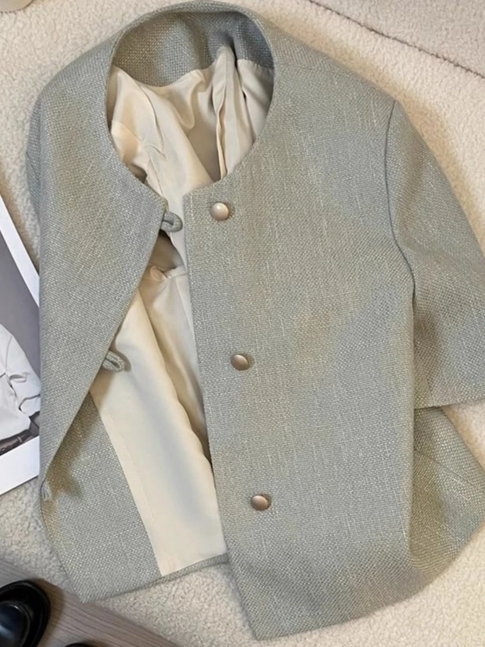 plus Size Women's Slimming Short Sleeve Suit Jacket Loose Summer Fashionable Versatile Top for Heavy Girls 300 Pounds
plus Size Women's Slimming Short Sleeve Suit Jacket Loose Summer Fashionable Versatile Top for Heavy Girls 300 Pounds
