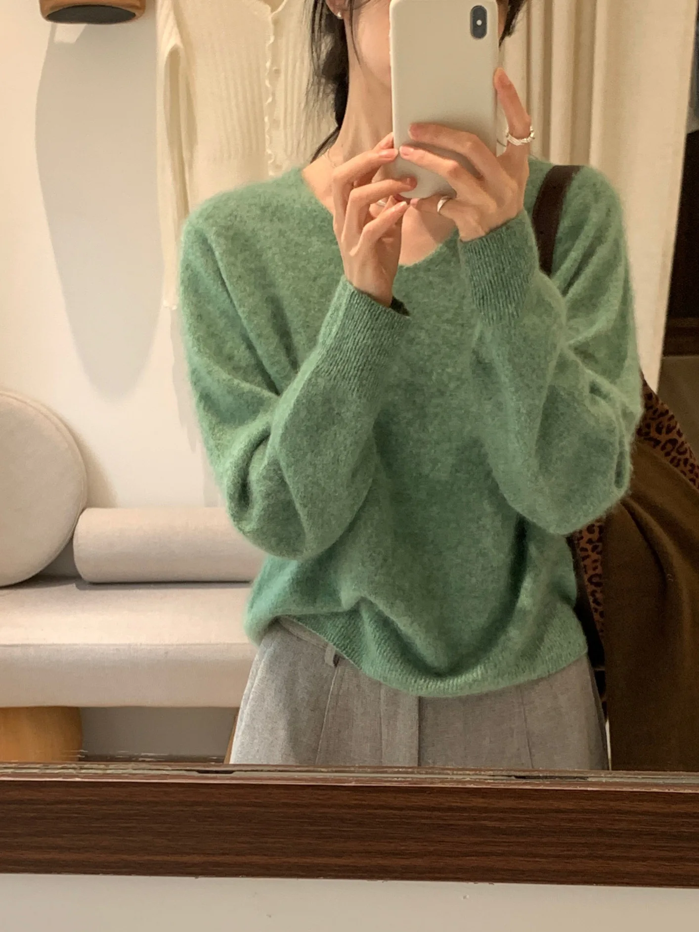 Свободный женский трикотаж с v-образным вырезом на подкладке, мягкий и удобный повседневный свитер Dongda Gate een Fre Sle Long Sve
Свободный женский трикотаж с v-образным вырезом на подкладке, мягкий и удобный повседневный свитер Dongda Gate een Fre Sle Long Sve