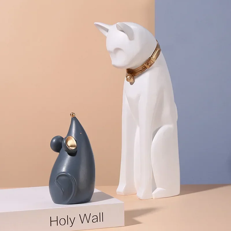 Abstract Cat and Mouse Sculpture, Creative Home Decoration, Living Room, Bedroom, TV Cabinet, Desktop Decoration, Gift
Abstract Cat and Mouse Sculpture, Creative Home Decoration, Living Room, Bedroom, TV Cabinet, Desktop Decoration, Gift