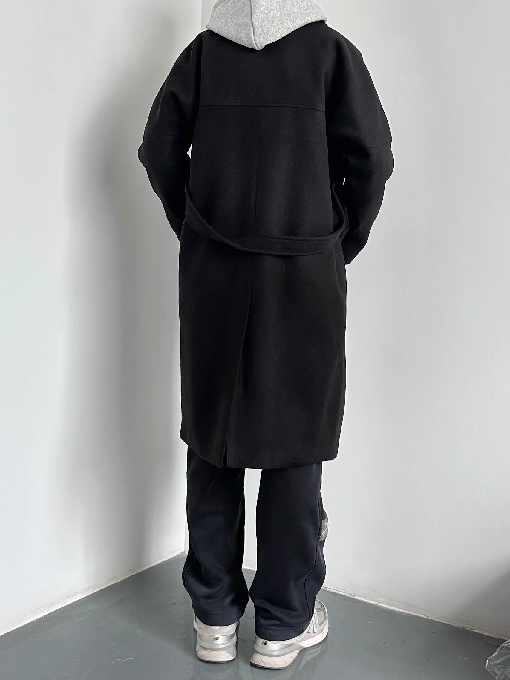 Wool Blend Man Short Coat Mans Colour Blocked Partitioned Divided Segmented Sectioned Compartmentalized Separated Demarcated Ins
Wool Blend Man Short Coat Mans Colour Blocked Partitioned Divided Segmented Sectioned Compartmentalized Separated Demarcated Ins