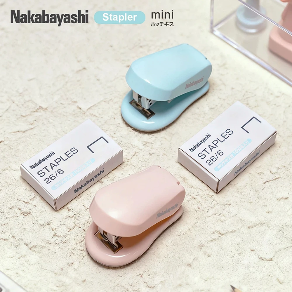 Japan Mini Stapler Cute Portable Small Nakabayashi Office Supplies Stapler Pocket Binding Machine Comes with 1000 Push Pin Set
Japan Mini Stapler Cute Portable Small Nakabayashi Office Supplies Stapler Pocket Binding Machine Comes with 1000 Push Pin Set