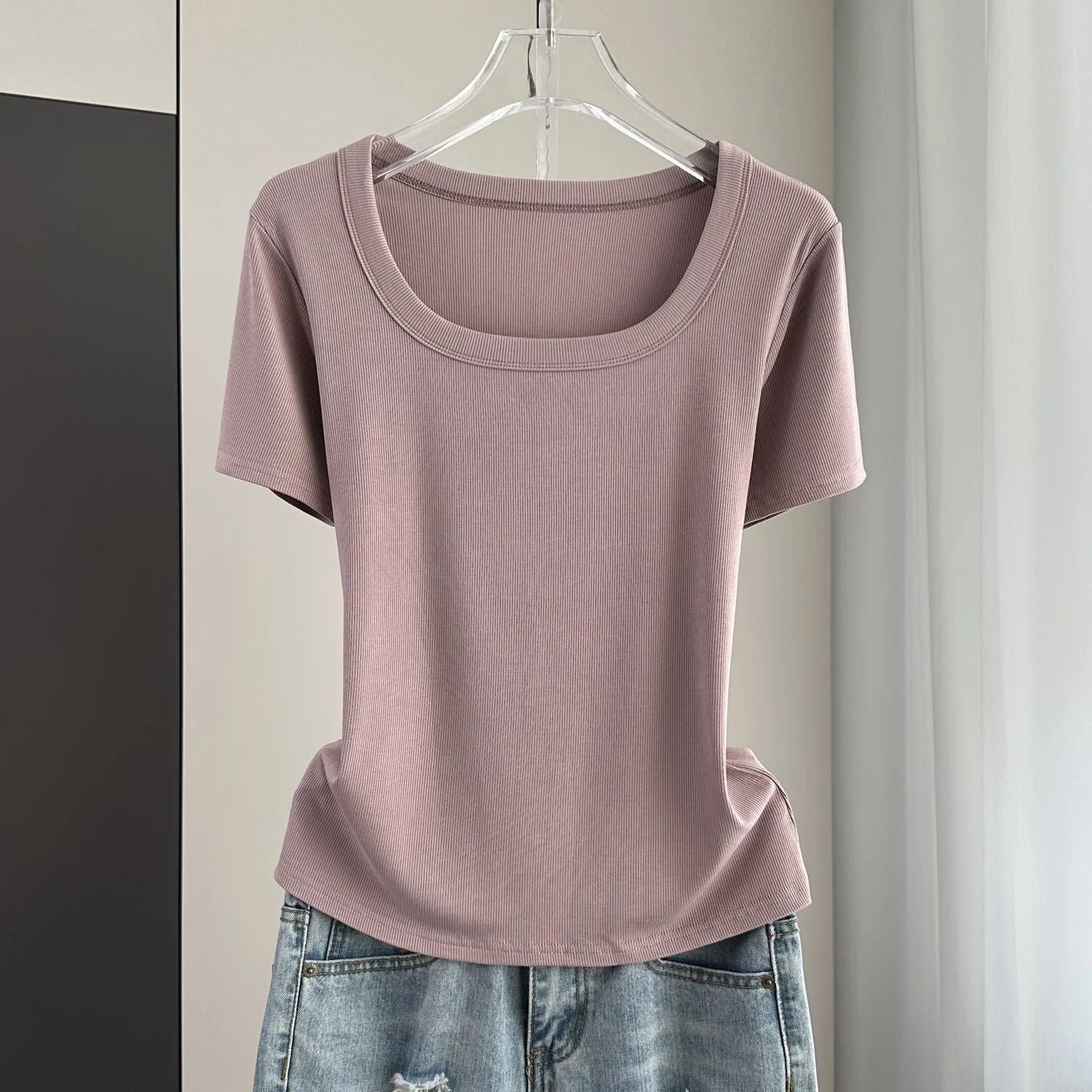 Versatile Ribbed Square Neck Collarbone Short Sleeve T-Shirt For Women 2026 New Summer Loose Fashionable Inner
Versatile Ribbed Square Neck Collarbone Short Sleeve T-Shirt For Women 2026 New Summer Loose Fashionable Inner