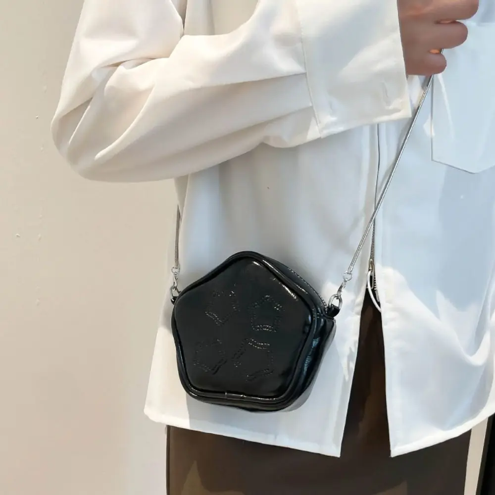 Pu Leather Metal Chain Crossbody Bag Chain Purse Star Printed Shoulder Bag Small Bag Large Capacity Mini Lipstick Bag Party
Pu Leather Metal Chain Crossbody Bag Chain Purse Star Printed Shoulder Bag Small Bag Large Capacity Mini Lipstick Bag Party