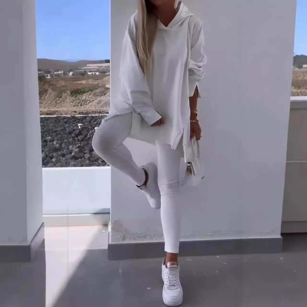 Autumn Winter Fashion Solid Color Two Piece Set Women Hooded Long Sleeved Sweatshirt Tight Pants Casual Two Piece Set
Autumn Winter Fashion Solid Color Two Piece Set Women Hooded Long Sleeved Sweatshirt Tight Pants Casual Two Piece Set