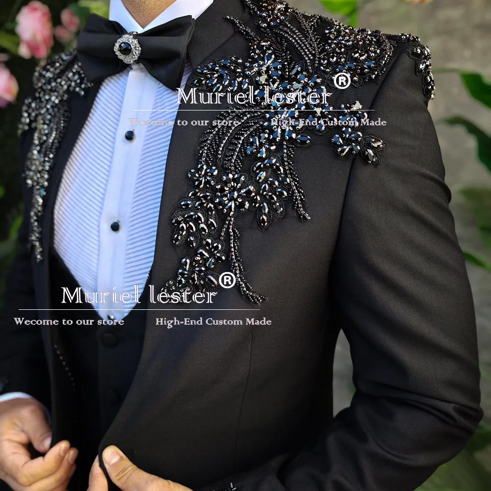 Exquisite Embroidered Wedding Suits Formal Party Diamond Beade Jacket Veat Pants 3 Pieces Groom Tuxedo Customized Man Dresses
Exquisite Embroidered Wedding Suits Formal Party Diamond Beade Jacket Veat Pants 3 Pieces Groom Tuxedo Customized Man Dresses
