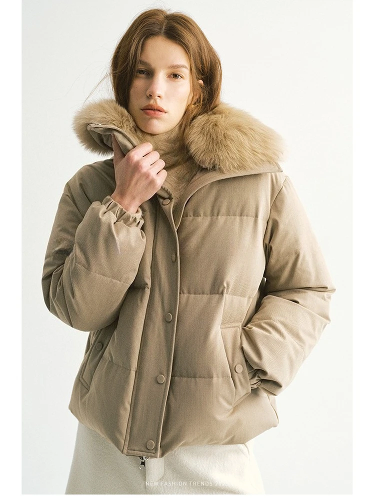 Luxury Natural Fox Fur Collar Goose Down Jacket for Women 2026 New High-end Simple Loose Fluffy Warm Short/Long Winter Down Coat
Luxury Natural Fox Fur Collar Goose Down Jacket for Women 2026 New High-end Simple Loose Fluffy Warm Short/Long Winter Down Coat