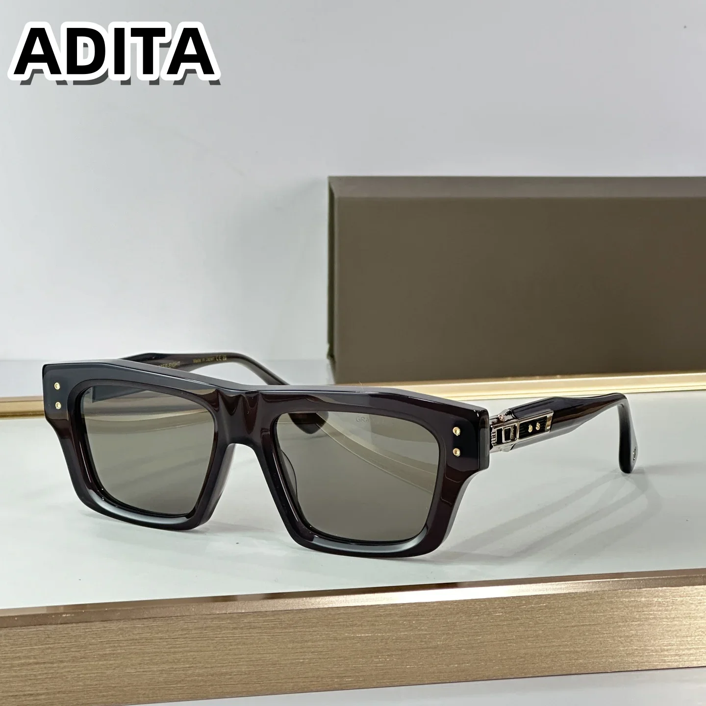 GRANDMASTER-EIGHT DTS458 Top High Quality Sunglasses For Men Titanium Style Fashion Design Sunglasses For Womens With Box
GRANDMASTER-EIGHT DTS458 Top High Quality Sunglasses For Men Titanium Style Fashion Design Sunglasses For Womens With Box