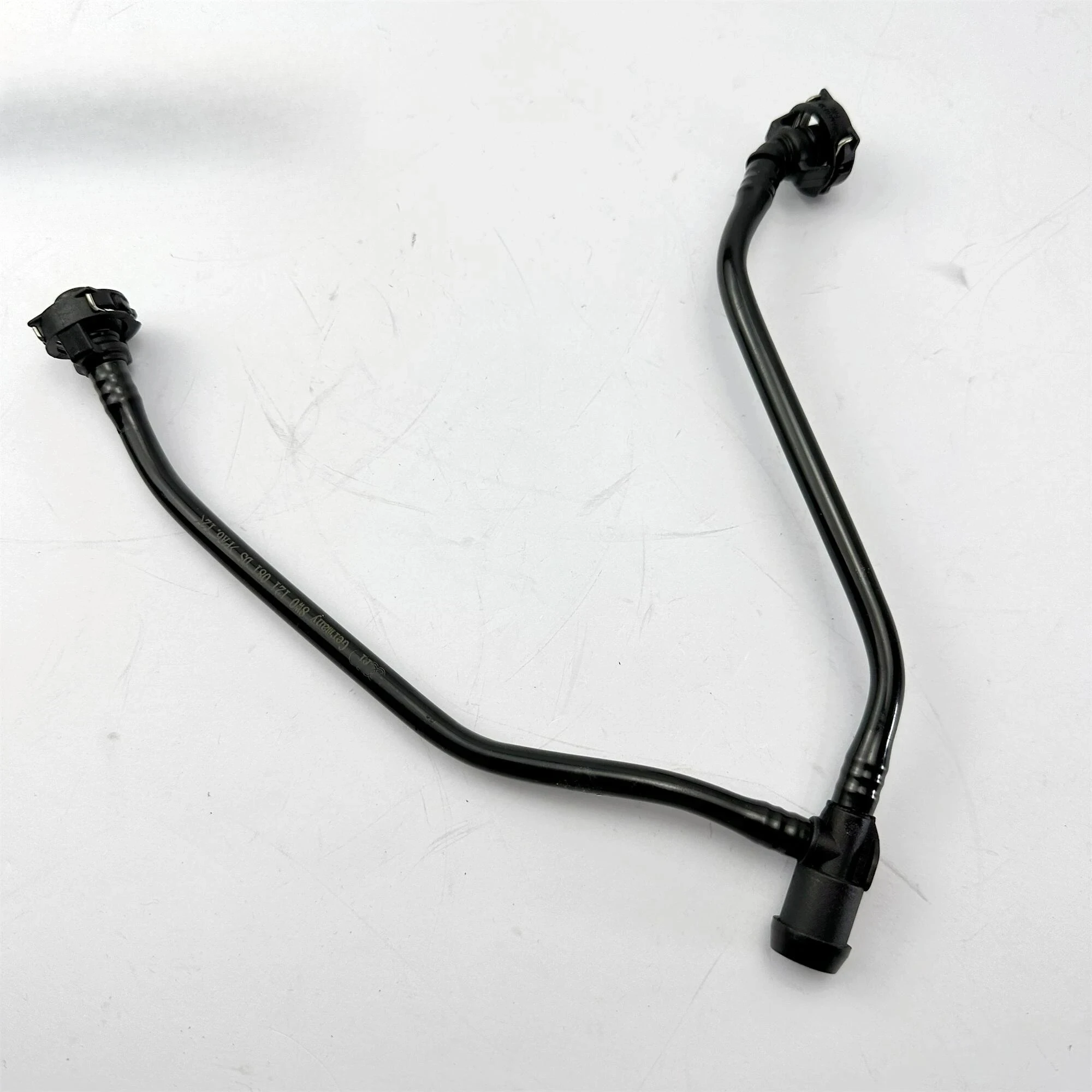 8W0121081DS 8W0121081Q 8W0121164FN Auto Cooling Water Pipe High Resistant Vehicle Cooling System Replacement Parts
8W0121081DS 8W0121081Q 8W0121164FN Auto Cooling Water Pipe High Resistant Vehicle Cooling System Replacement Parts