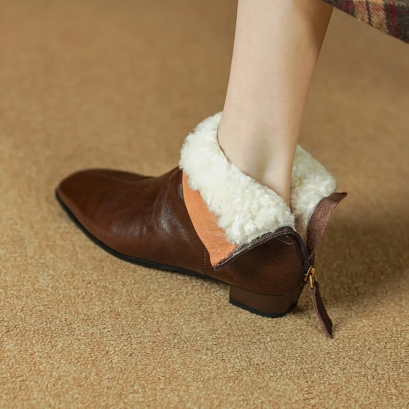 2024 Women Winter Boots Cowhide Square Toe Ankle Boots Back Zippers Short Boots With Warm Fur Thick Square Heel Basic Shoes
2024 Women Winter Boots Cowhide Square Toe Ankle Boots Back Zippers Short Boots With Warm Fur Thick Square Heel Basic Shoes