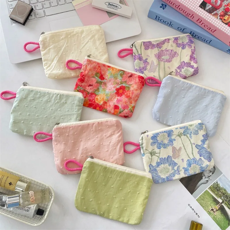 Multi-Use Coin Purse Organizer - Small Zippered Pouch for Keys/Cosmetics/Cash/Charger (Compact Travel Bag with Delicate Pattern)
Multi-Use Coin Purse Organizer - Small Zippered Pouch for Keys/Cosmetics/Cash/Charger (Compact Travel Bag with Delicate Pattern)