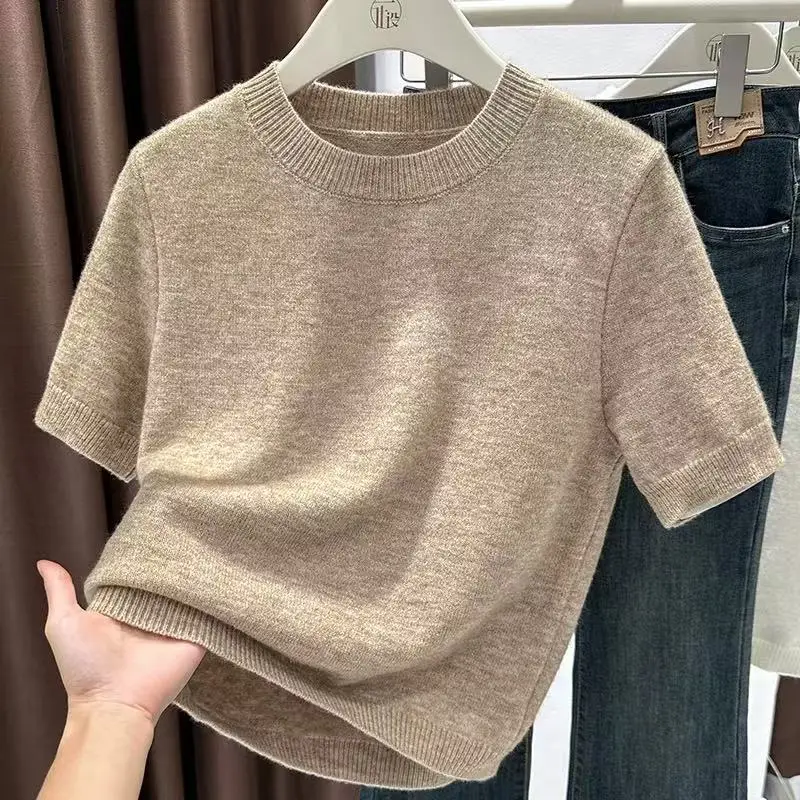 Summer new 5-color women's knitted O-neck pullover sweater T-shirt, slim fit and versatile short style, women's wool spun thin T
Summer new 5-color women's knitted O-neck pullover sweater T-shirt, slim fit and versatile short style, women's wool spun thin T