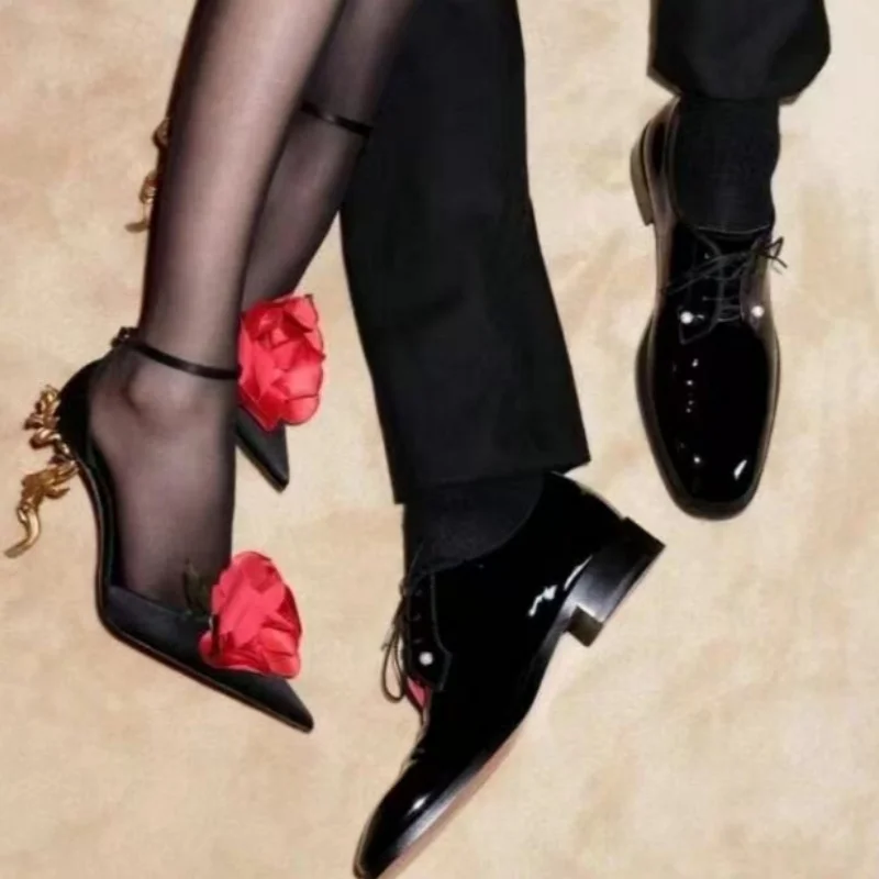 Custom-Made Strange Super High Heels Women Sandals Red Rose Flower Pointed Toe Ankle Strap Black Soild Buckle Summer Luxury Shoe
Custom-Made Strange Super High Heels Women Sandals Red Rose Flower Pointed Toe Ankle Strap Black Soild Buckle Summer Luxury Shoe