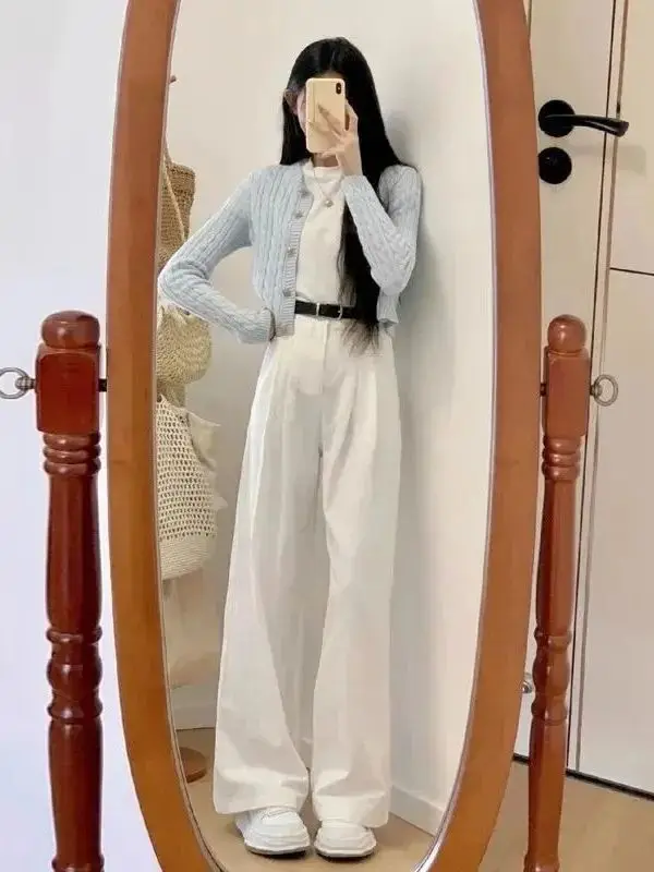 Fashionable American White High Waist Wide Leg Jeans Women's Spring Lazy Style Slimming Floor-Length Pants
Fashionable American White High Waist Wide Leg Jeans Women's Spring Lazy Style Slimming Floor-Length Pants