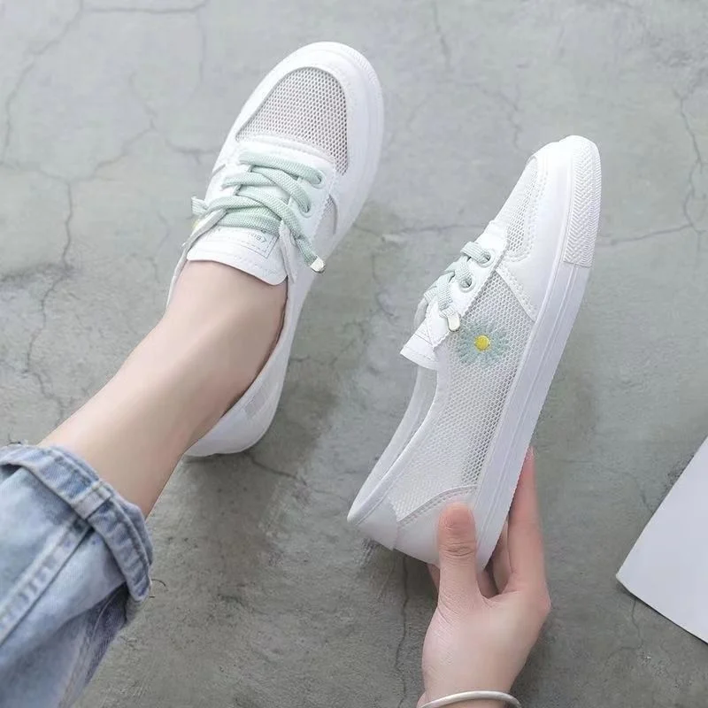 2023 New In White Shoes For Women Female Lace Breathable Summer Students Mesh Canvas Flat Woman Lazy Sneakers Tenis Feminino
2023 New In White Shoes For Women Female Lace Breathable Summer Students Mesh Canvas Flat Woman Lazy Sneakers Tenis Feminino