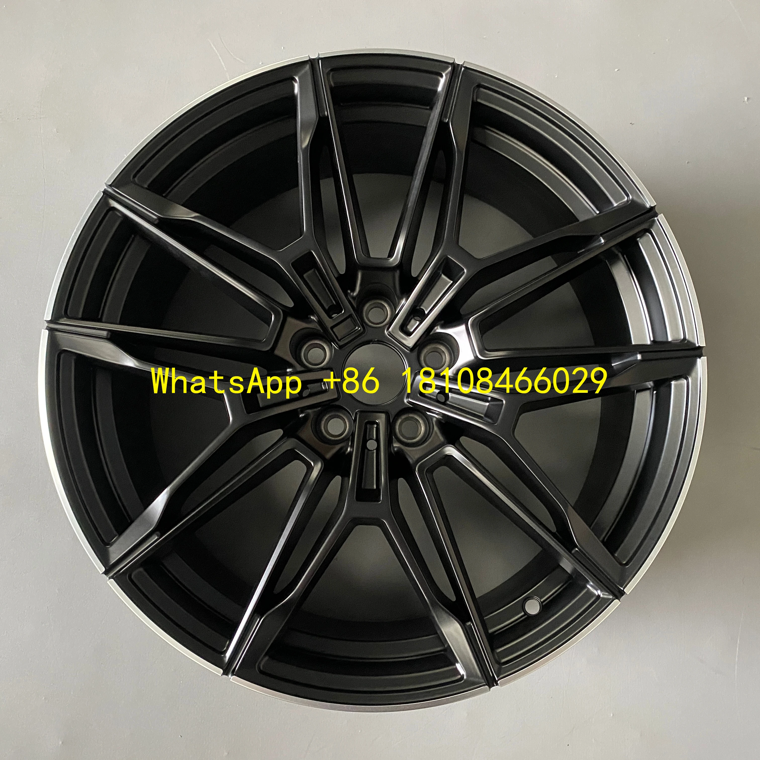 Wheel Hub 19 Inches Five Spoke Design Black Outer Surface Polished Finish 8J Width 30mm
Wheel Hub 19 Inches Five Spoke Design Black Outer Surface Polished Finish 8J Width 30mm