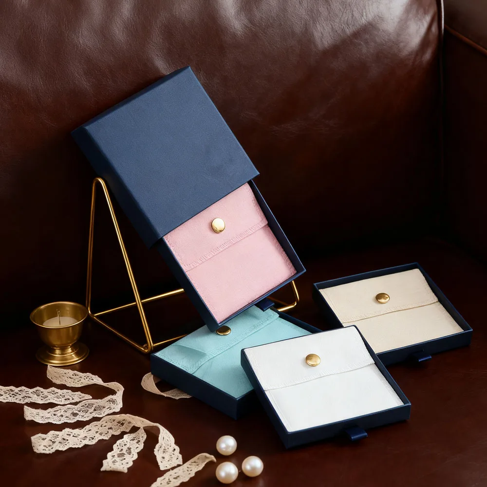 Cotton Bag Paper Box for Wedding Christmas Earrings Rings Gift Bag Jewelry Packing Organizer Display Chic Present Packing Sets
Cotton Bag Paper Box for Wedding Christmas Earrings Rings Gift Bag Jewelry Packing Organizer Display Chic Present Packing Sets