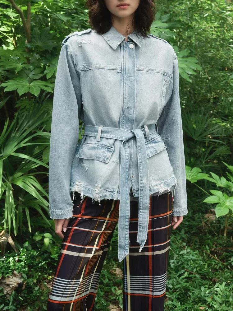 Европейский и американский стиль, осенняя новая модная тенденция, женская одежда, универсальная джинсовая куртка с карманами и поясом, пальто
Европейский и американский стиль, осенняя новая модная тенденция, женская одежда, универсальная джинсовая куртка с карманами и поясом, пальто