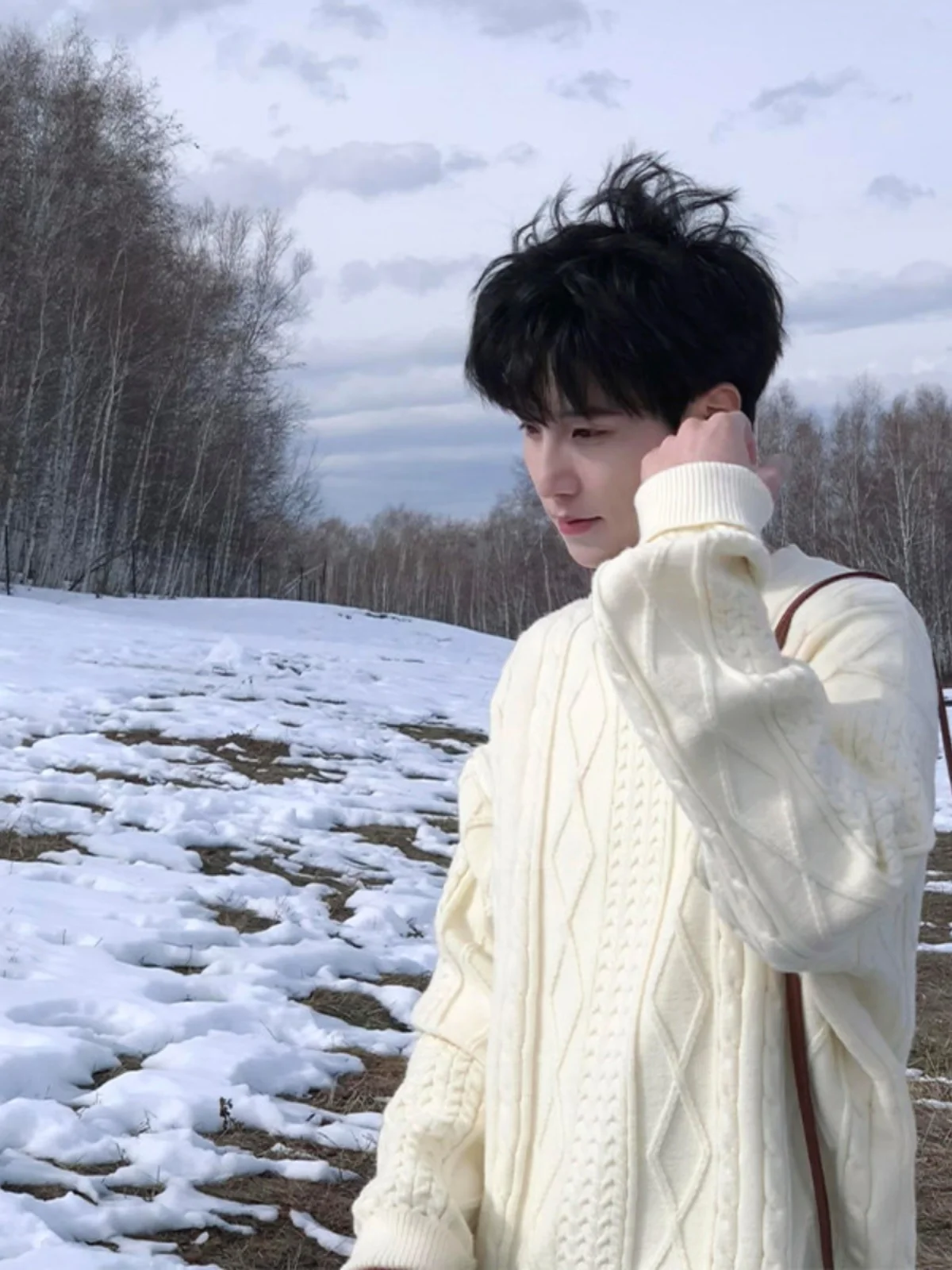 Мужской белый вязаный свитер Cleanfit: уютный, высококачественный базовый слой для зимы, повседневный, с круглым вырезом, цветной
Мужской белый вязаный свитер Cleanfit: уютный, высококачественный базовый слой для зимы, повседневный, с круглым вырезом, цветной