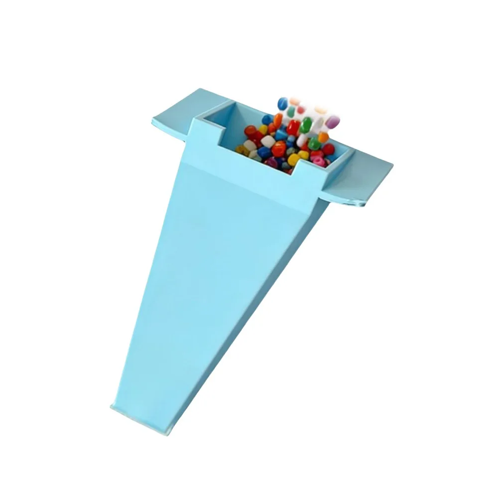 Portable DIY Diamond Painting Funnel Mini Handheld 2.6mm Fuse Beads Funnel Plastic Handmade Beading Tool Kit Crafting
Portable DIY Diamond Painting Funnel Mini Handheld 2.6mm Fuse Beads Funnel Plastic Handmade Beading Tool Kit Crafting