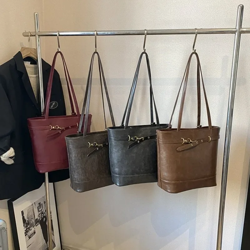 Women Luxury Leather Tote Bag Designer Diaper Bag Elegant Handbag Large Capacity Crossbody Messenger Fashionable
Women Luxury Leather Tote Bag Designer Diaper Bag Elegant Handbag Large Capacity Crossbody Messenger Fashionable