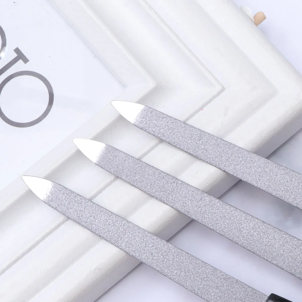 Набор из 15 профессиональных пилок для маникюра: для шлифовки, удаления ороговевшей кожи, придания формы и обрезки ногтей для здоровых ногтей дома или в салоне
Набор из 15 профессиональных пилок для маникюра: для шлифовки, удаления ороговевшей кожи, придания формы и обрезки ногтей для здоровых ногтей дома или в салоне