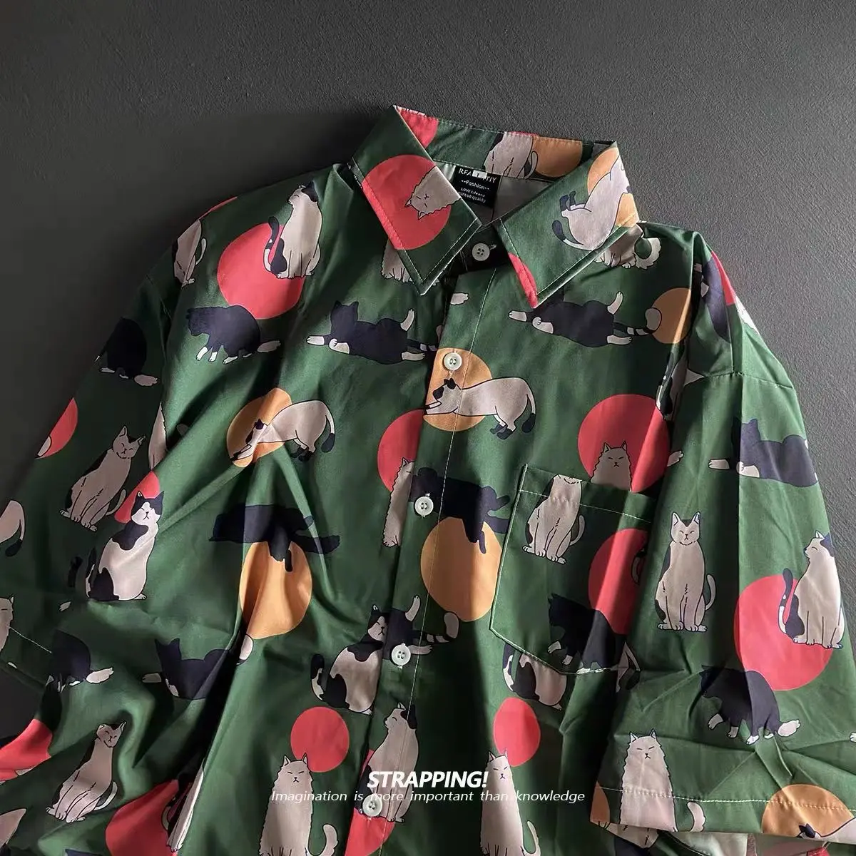 Japanese Cat Cartoon Print Shirts Women Blouse Retro Short-sleeved Hawaiian and Thai Beach Shirts for Men and Women Summer 2024
Japanese Cat Cartoon Print Shirts Women Blouse Retro Short-sleeved Hawaiian and Thai Beach Shirts for Men and Women Summer 2024