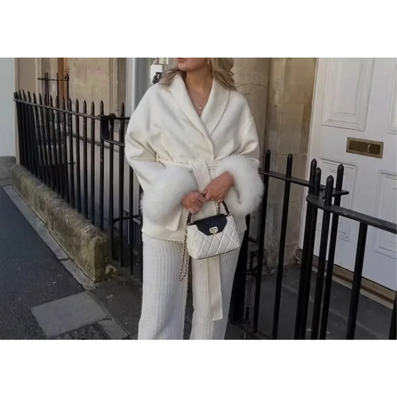 Elegant Lace Up Woolen Coats Women Solid Full Sleeve Turn-down Collar Loose Thick Warm Coats 2025 Autumn Winter Outwears Lady
Elegant Lace Up Woolen Coats Women Solid Full Sleeve Turn-down Collar Loose Thick Warm Coats 2025 Autumn Winter Outwears Lady