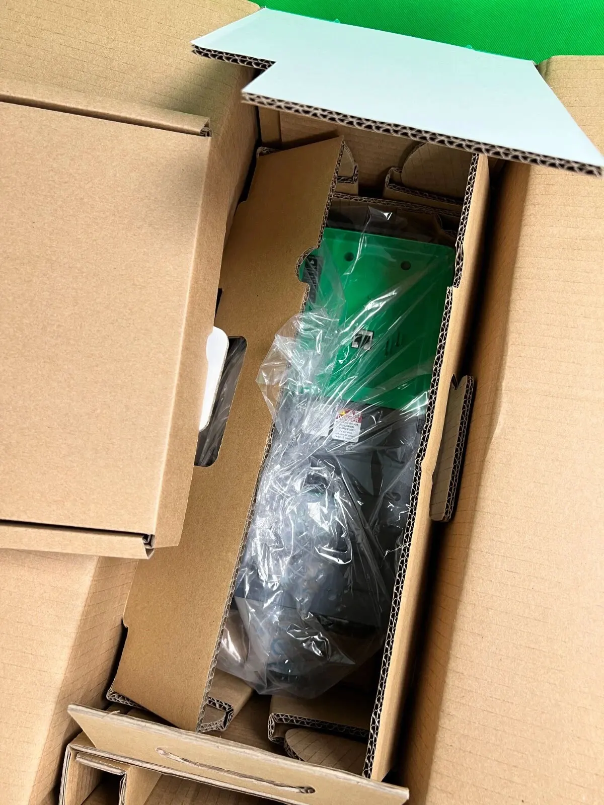 Совершенно новый ATV630D15N4Z ATV630D18N4Z ATV630D22N4Z Гарантия один год
Совершенно новый ATV630D15N4Z ATV630D18N4Z ATV630D22N4Z Гарантия один год 