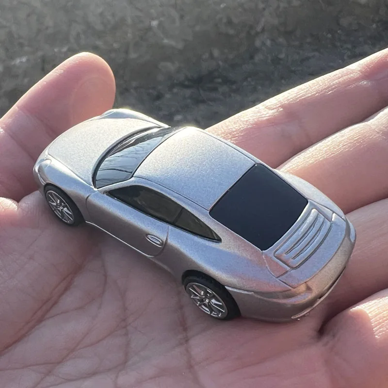 Dealer Edition Car Model,1:64 Porsche 911 Carrera S (991),Pull Back Model,Diecast Model for Collections,Display and Gift for Fri
Dealer Edition Car Model,1:64 Porsche 911 Carrera S (991),Pull Back Model,Diecast Model for Collections,Display and Gift for Fri