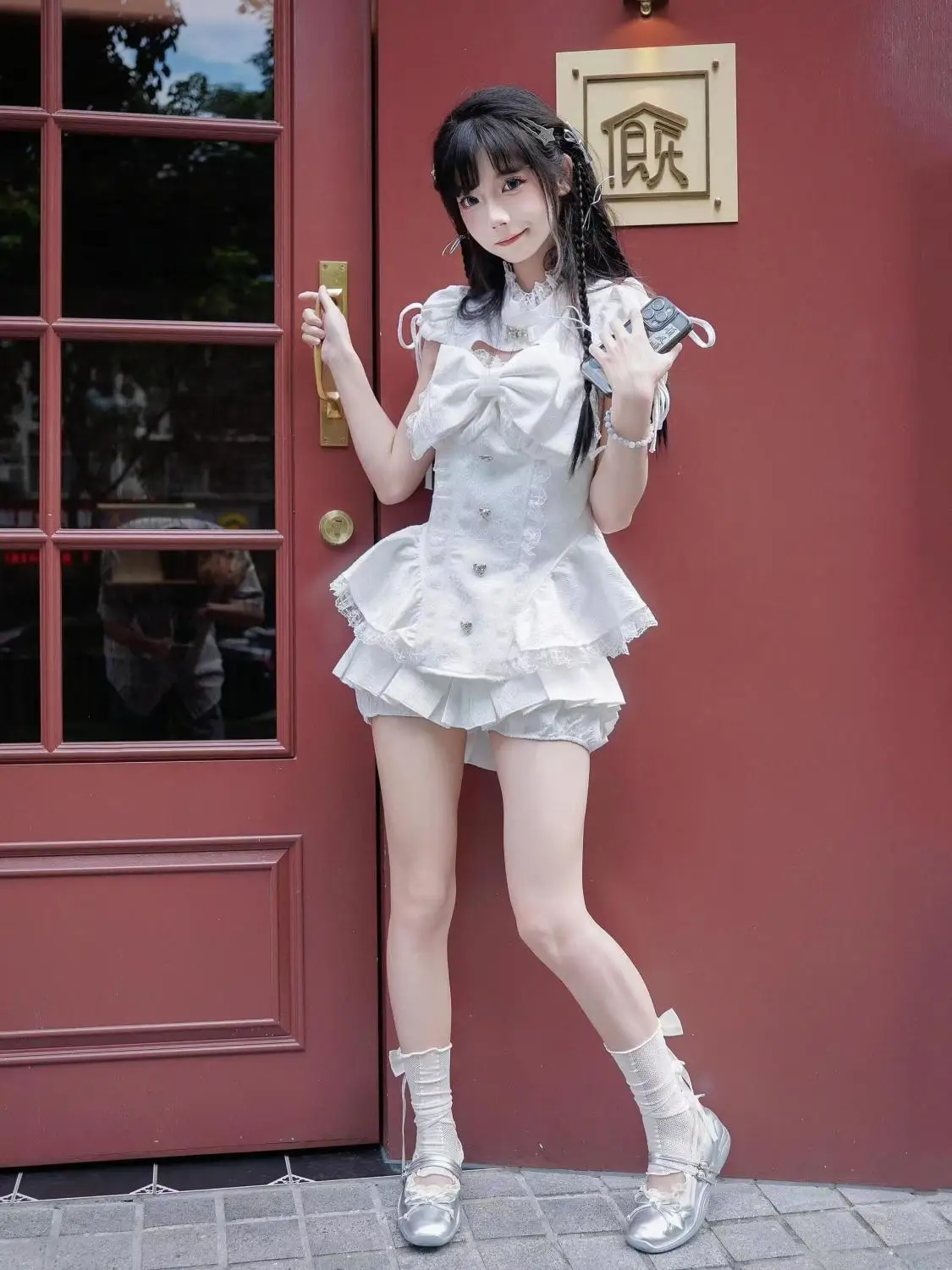 Women Sweet Lolita Two Piece Set Sleeveless Ruffle Top and Pleated Shorts Big Bow Decor Slim Fit Suit Princess Style Outfit 2025
Women Sweet Lolita Two Piece Set Sleeveless Ruffle Top and Pleated Shorts Big Bow Decor Slim Fit Suit Princess Style Outfit 2025