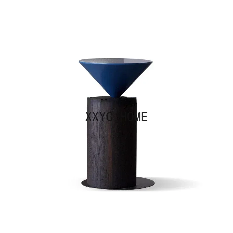 Italian Minimalist Modern Simple and Light Luxury Creative round Side Table Sofa Side Table Mobile Living Room
Italian Minimalist Modern Simple and Light Luxury Creative round Side Table Sofa Side Table Mobile Living Room