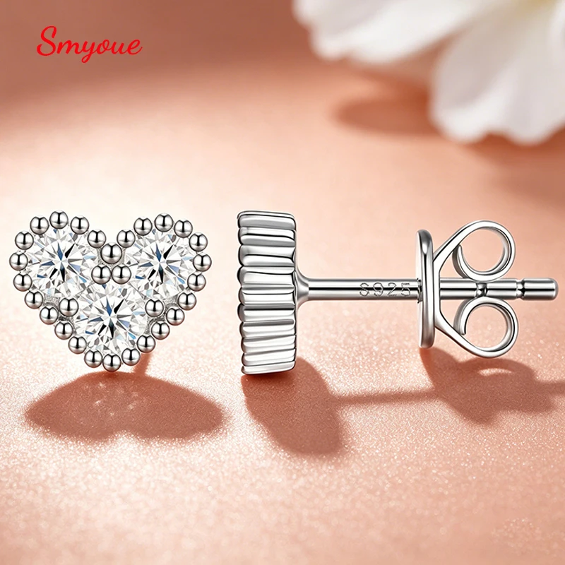 Smyoue D Vvs1 3mm Cute Moissanite Stud Earrings for Women Elegant Heart Shape Ear S925 Sterling Silver Jewelry Birthday Gifts
Smyoue D Vvs1 3mm Cute Moissanite Stud Earrings for Women Elegant Heart Shape Ear S925 Sterling Silver Jewelry Birthday Gifts