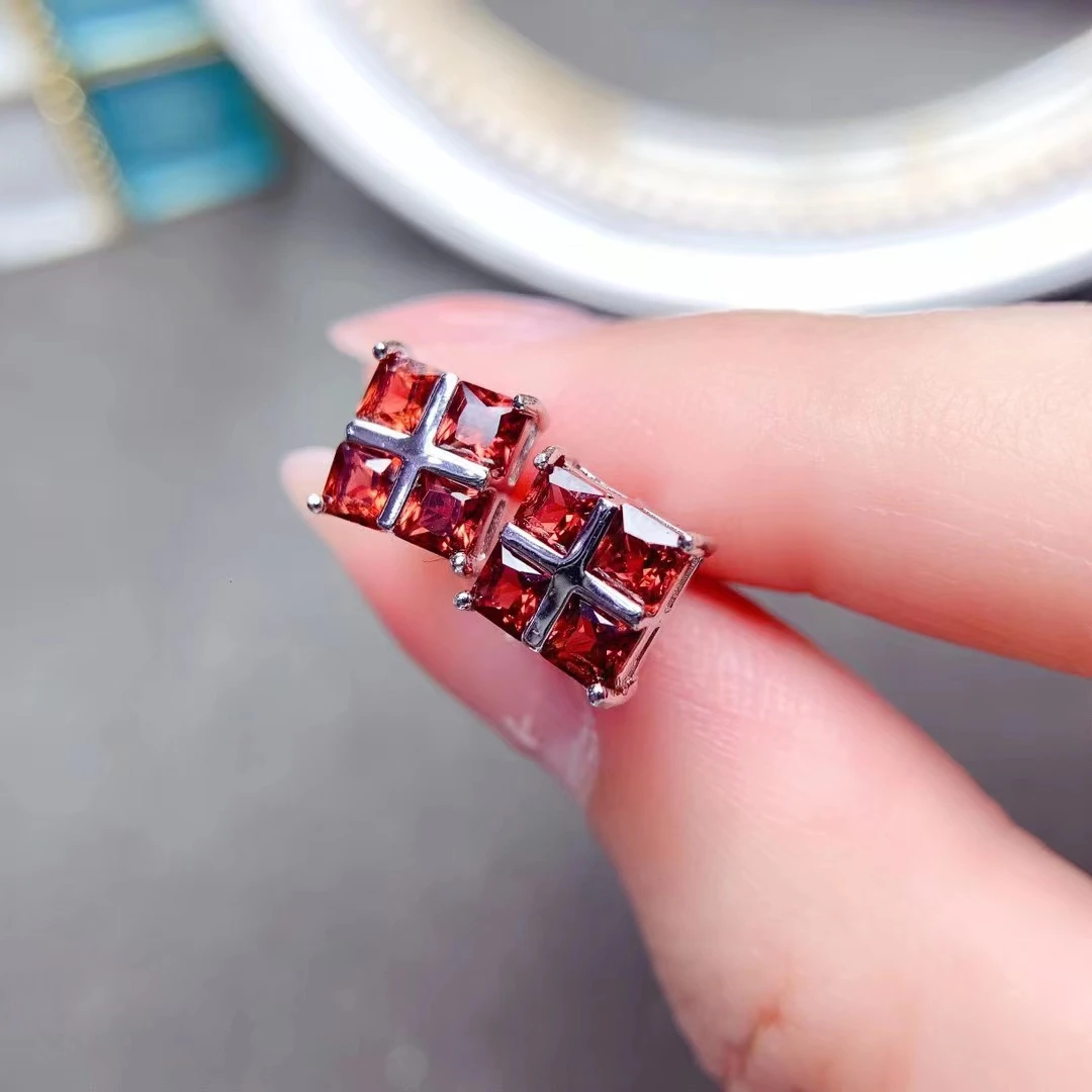 Real 925 Silver Square Stud Earrings Total 0.9ct 3*3mm VVS Grade Natural Garnet Earrings 18K Gold Plating Silver Garnet Jewelry
Real 925 Silver Square Stud Earrings Total 0.9ct 3*3mm VVS Grade Natural Garnet Earrings 18K Gold Plating Silver Garnet Jewelry