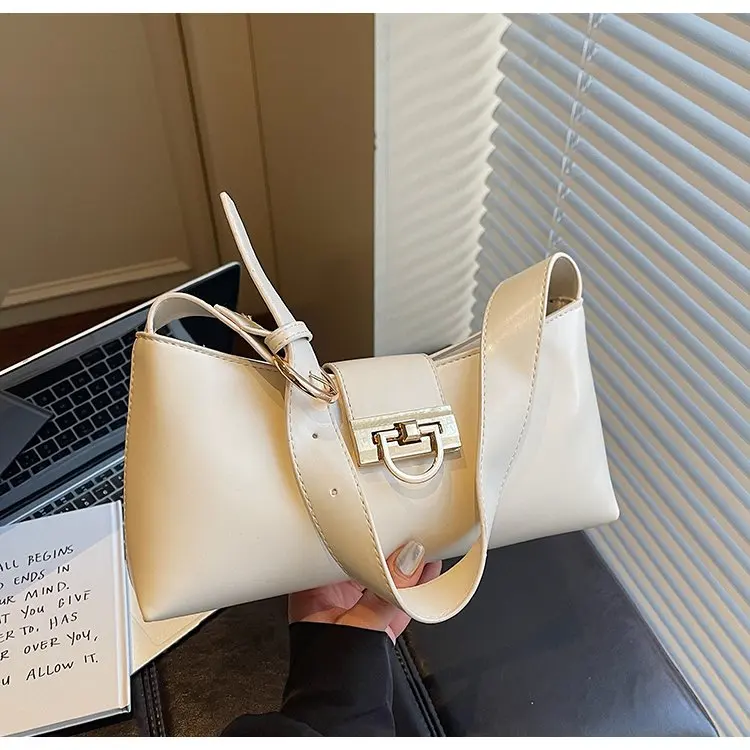 2026 New Japanese-style Simple and Versatile Hand Bag Women's High-end Sense Fashion Personality Trendy Shoulder Armpit Bag
2026 New Japanese-style Simple and Versatile Hand Bag Women's High-end Sense Fashion Personality Trendy Shoulder Armpit Bag