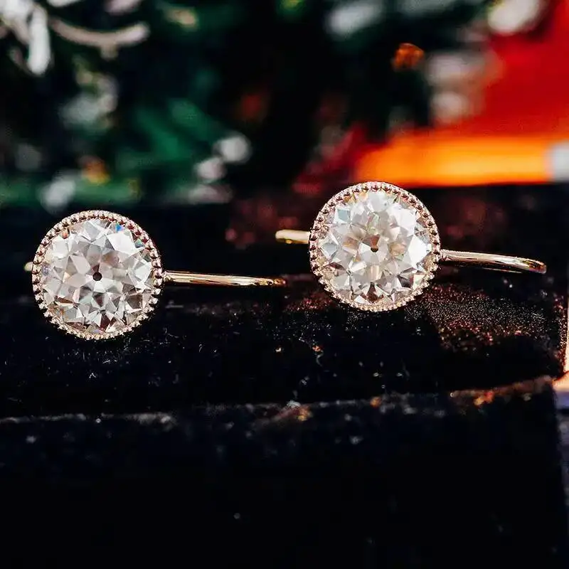 New Moissanite Earrings Fish Back Bezel Setting Round OEC Cut Loose Diamond Moissanite Earring With GRA
New Moissanite Earrings Fish Back Bezel Setting Round OEC Cut Loose Diamond Moissanite Earring With GRA