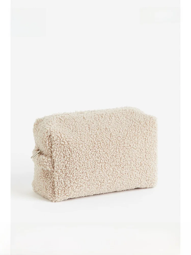 H&M Women's Teddy Fleece Outdoor Casual Portable Storage Bag Fashionable Mommy Bag Pure Color Small Size Polyester Handbag
H&M Women's Teddy Fleece Outdoor Casual Portable Storage Bag Fashionable Mommy Bag Pure Color Small Size Polyester Handbag