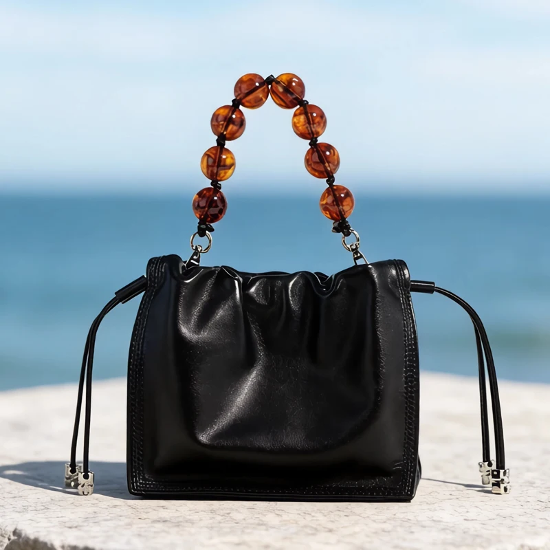 Chinese Style Leather Mini Box Bags For Women Luxury Designer Handbags Purses 2026 New In Cowhide Acrylic Beaded Handle Shoulder
Chinese Style Leather Mini Box Bags For Women Luxury Designer Handbags Purses 2026 New In Cowhide Acrylic Beaded Handle Shoulder
