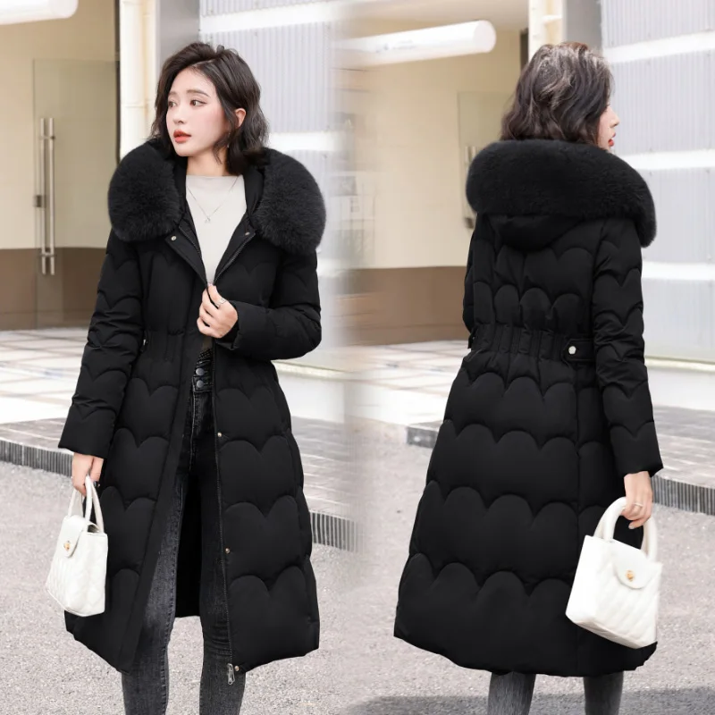 Новинка 2024, зимние женские стеганые куртки средней длины, модная, с капюшоном, большим меховым воротником, свободная хлопковая верхняя одежда на толстом пуху 
Новинка 2024, зимние женские стеганые куртки средней длины, модная, с капюшоном, большим меховым воротником, свободная хлопковая верхняя одежда на толстом пуху