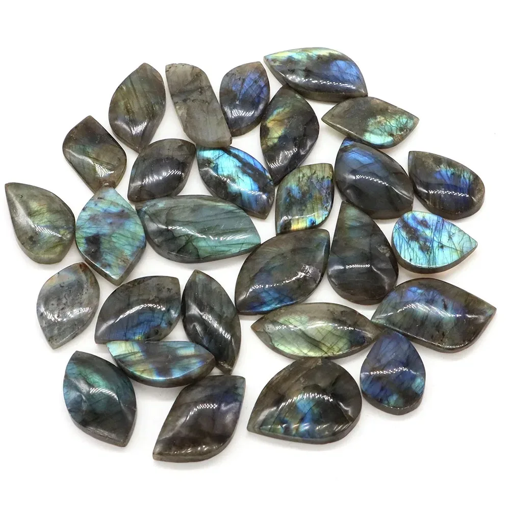 Natural Flash Labradorite Leaf-Shaped Ornaments Blue & Green Labradorite Slices for DIY Necklace Home Decoration
Natural Flash Labradorite Leaf-Shaped Ornaments Blue & Green Labradorite Slices for DIY Necklace Home Decoration